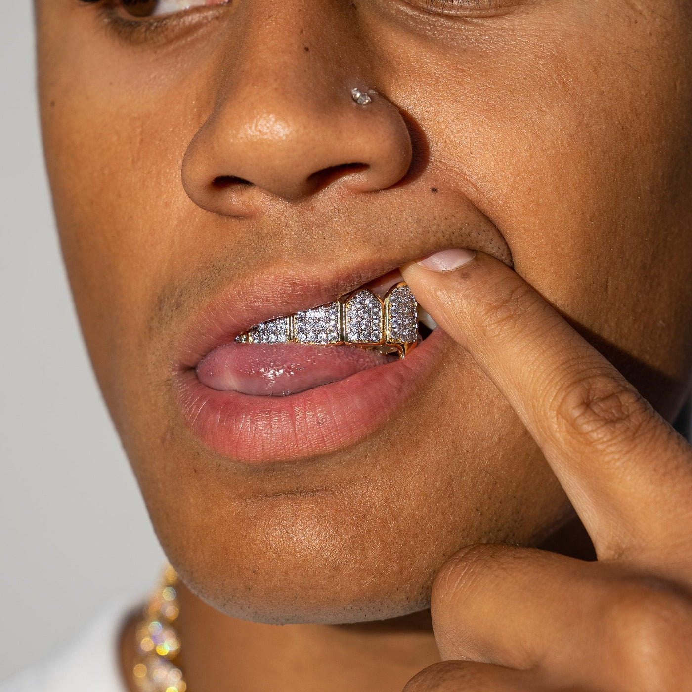 6 TOOTH THANG ICED GRILLZ - 18K GOLD