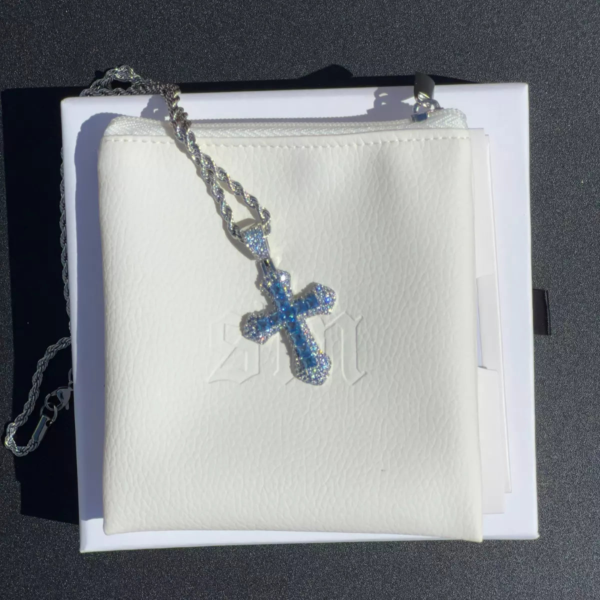 CROSS PENDANT - BLUE - SANTMEZ®